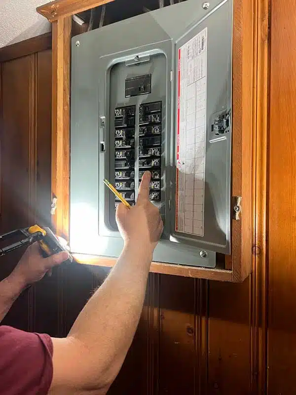 Electrician in Centereach NY